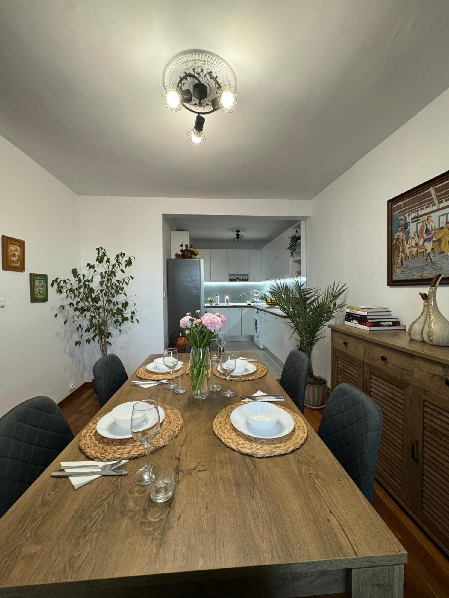 בלצ'יק Kakavanen'S Sea View Apartment מראה חיצוני תמונה